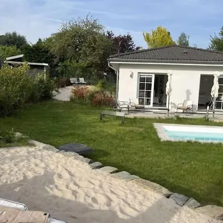 Workation Beachvilla, Swimming Pool, Garden Beachclub, Taunus, 5 People,10 Min Frankfurt Apartamento *